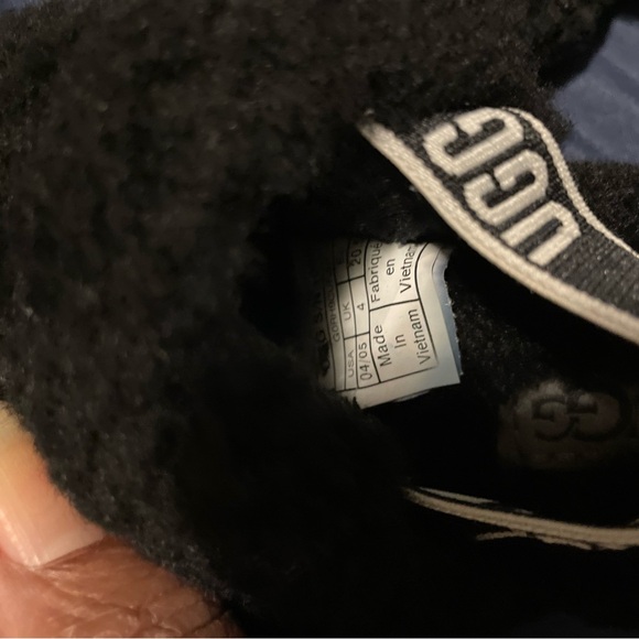 Infant Shoe - Picture 3 of 3